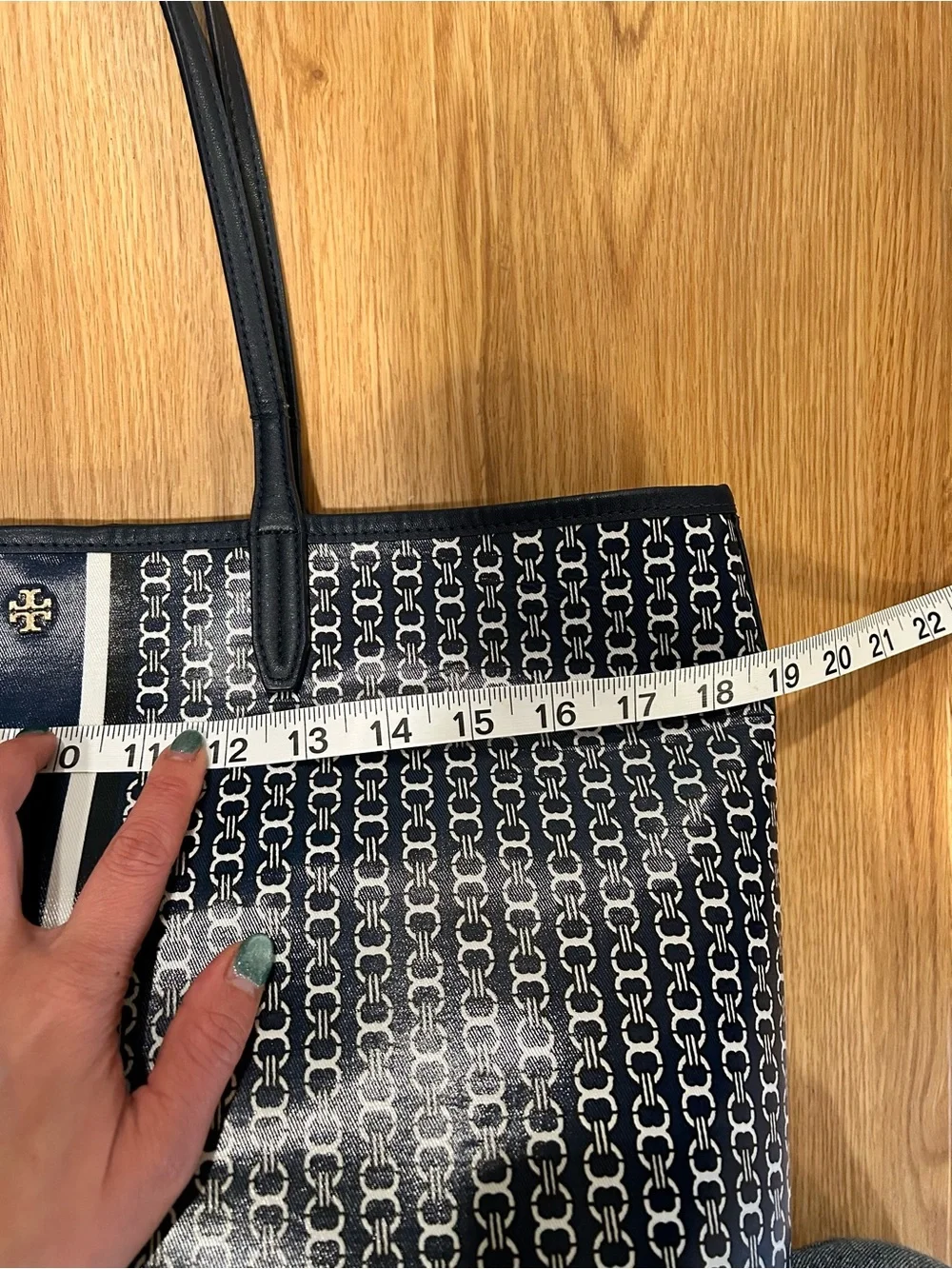 Tory Burch Gemini Link Navy